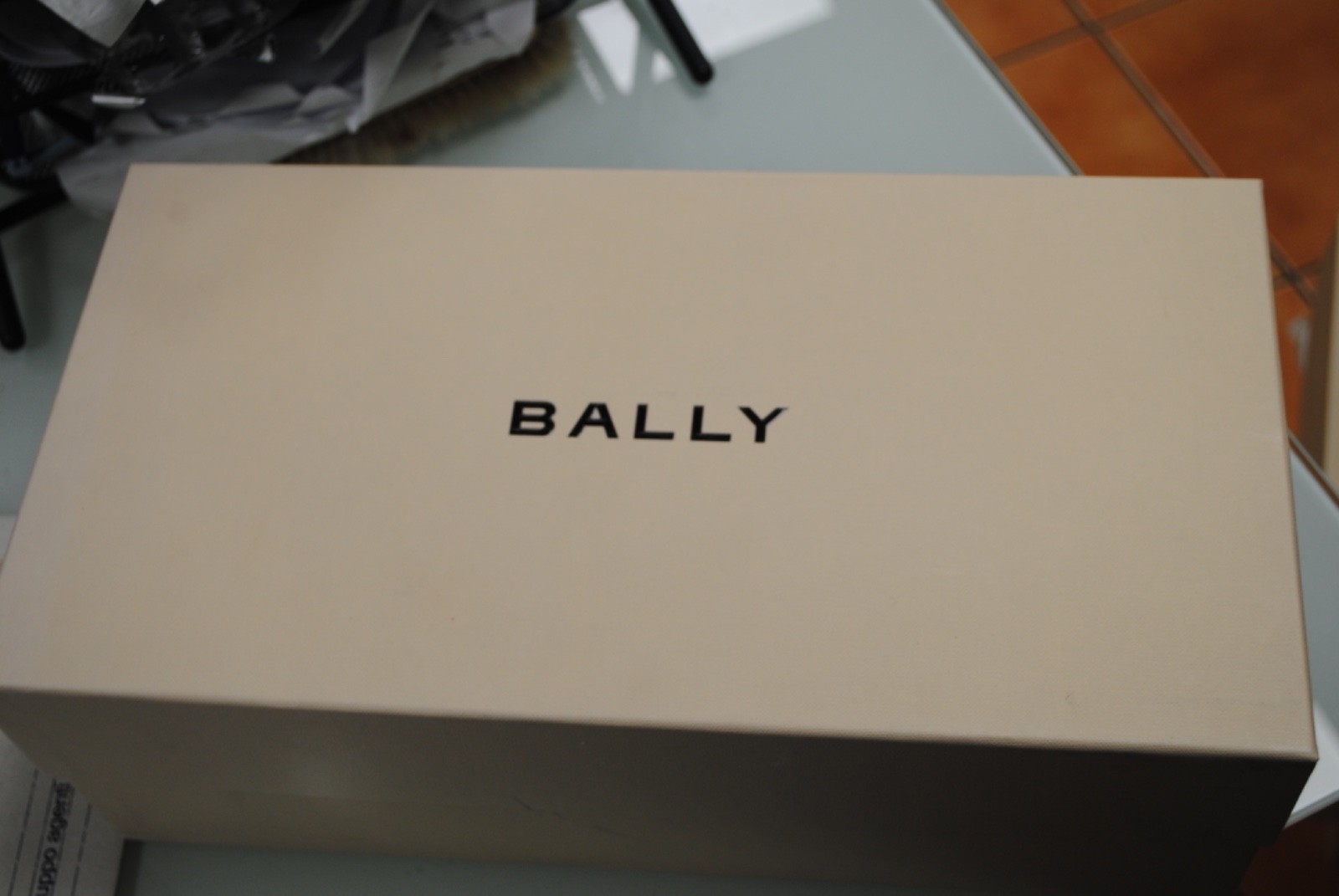 BALLY AUTHENTIC LEATHER LOAFERS 44.5 550.00 CART. PRIM-ESTATE SLIP ON