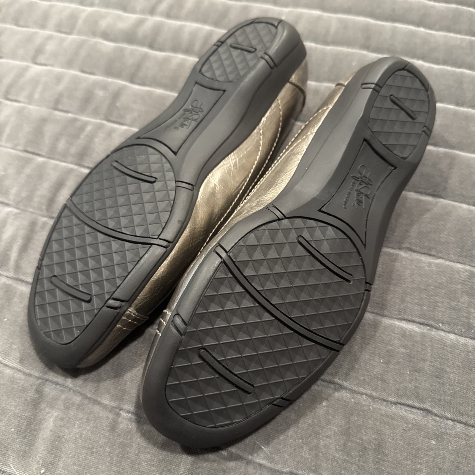EUC LifeStride Ballet Flats Featuring Soft System Comfort Technology Size 9.5