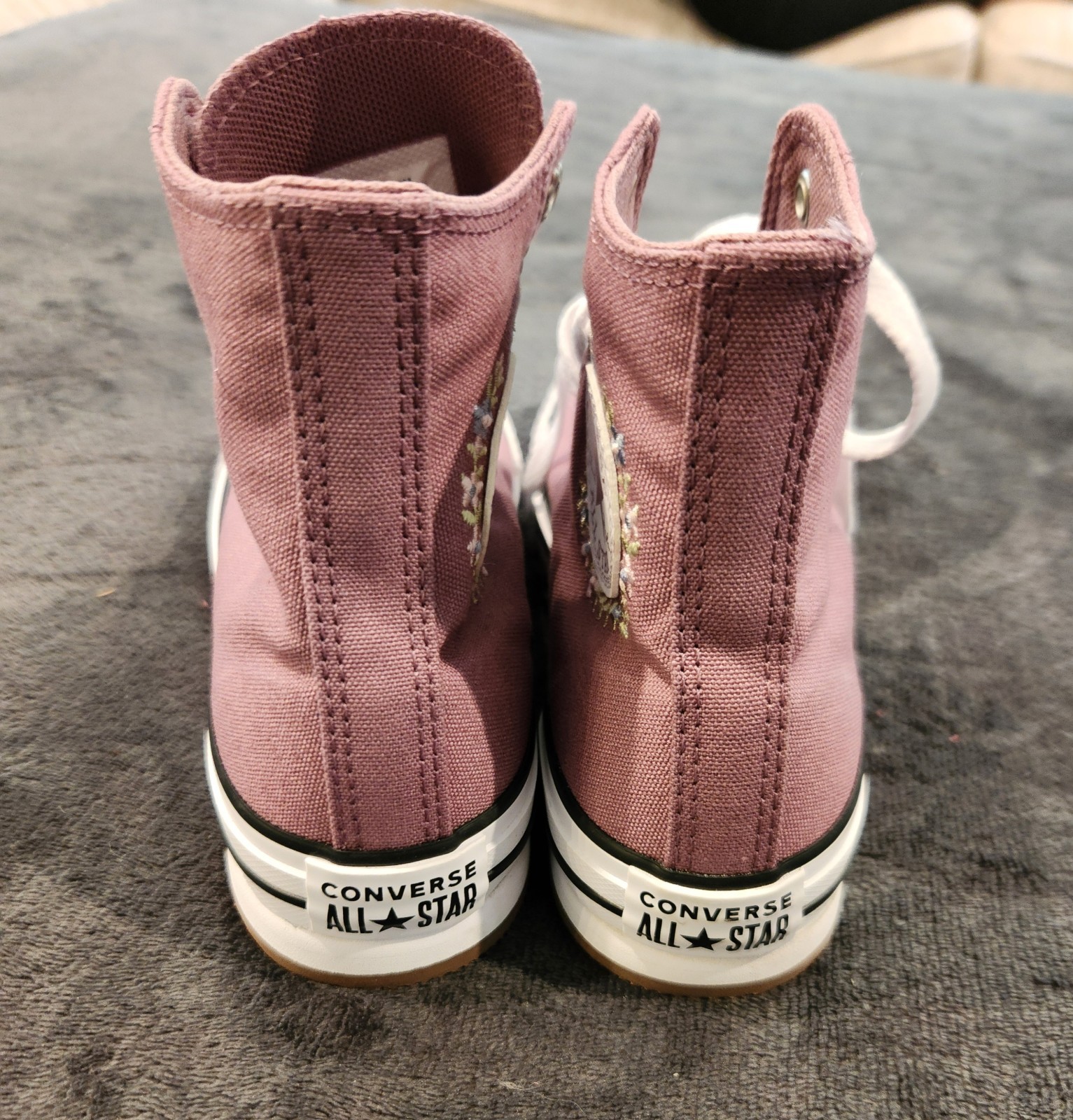 Girls Converse ALL STARS Shoes Size US 4 Youth Back to School