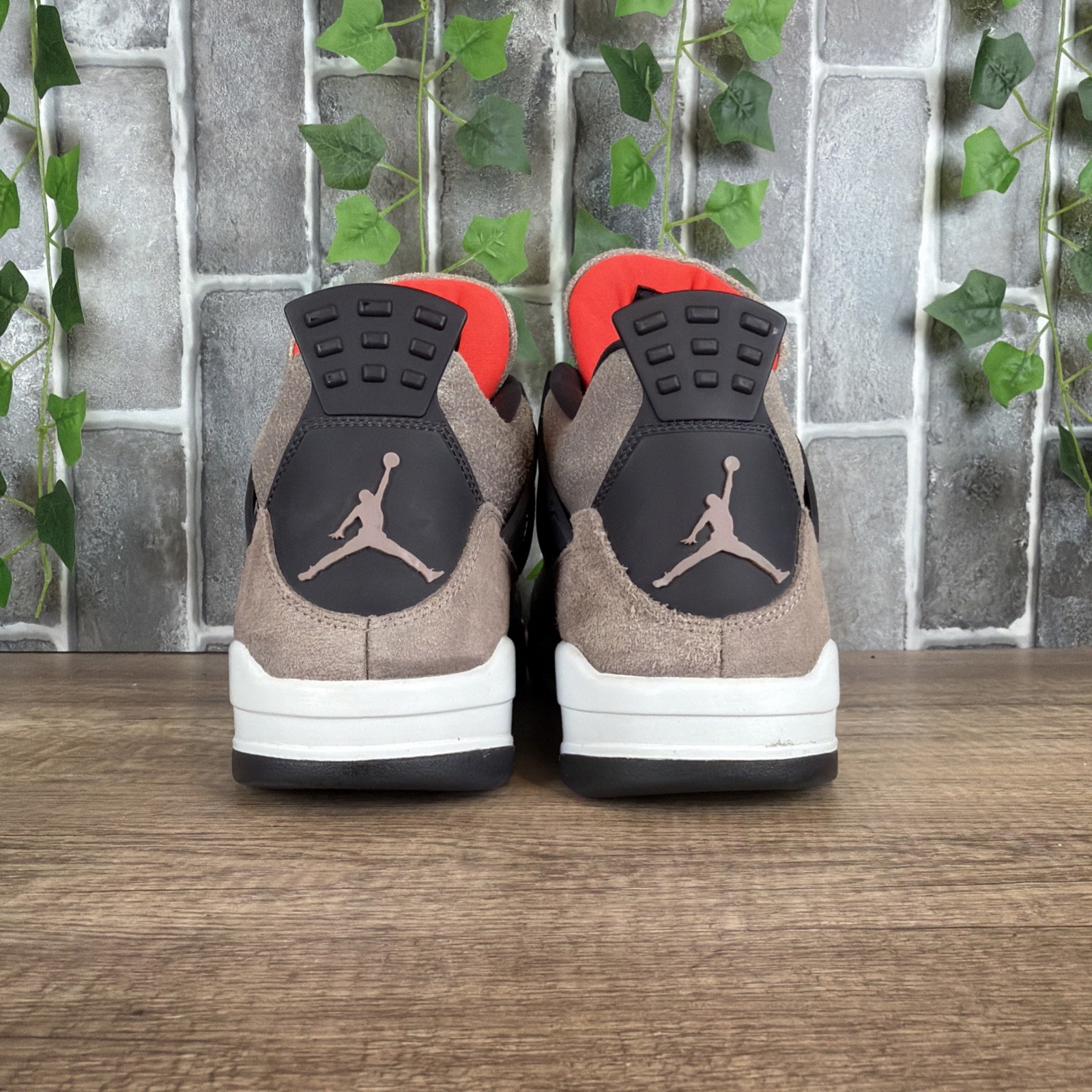 Size 11 – Air Jordan 4 Retro Taupe Haze DB0732-200 2021 OG Authentic