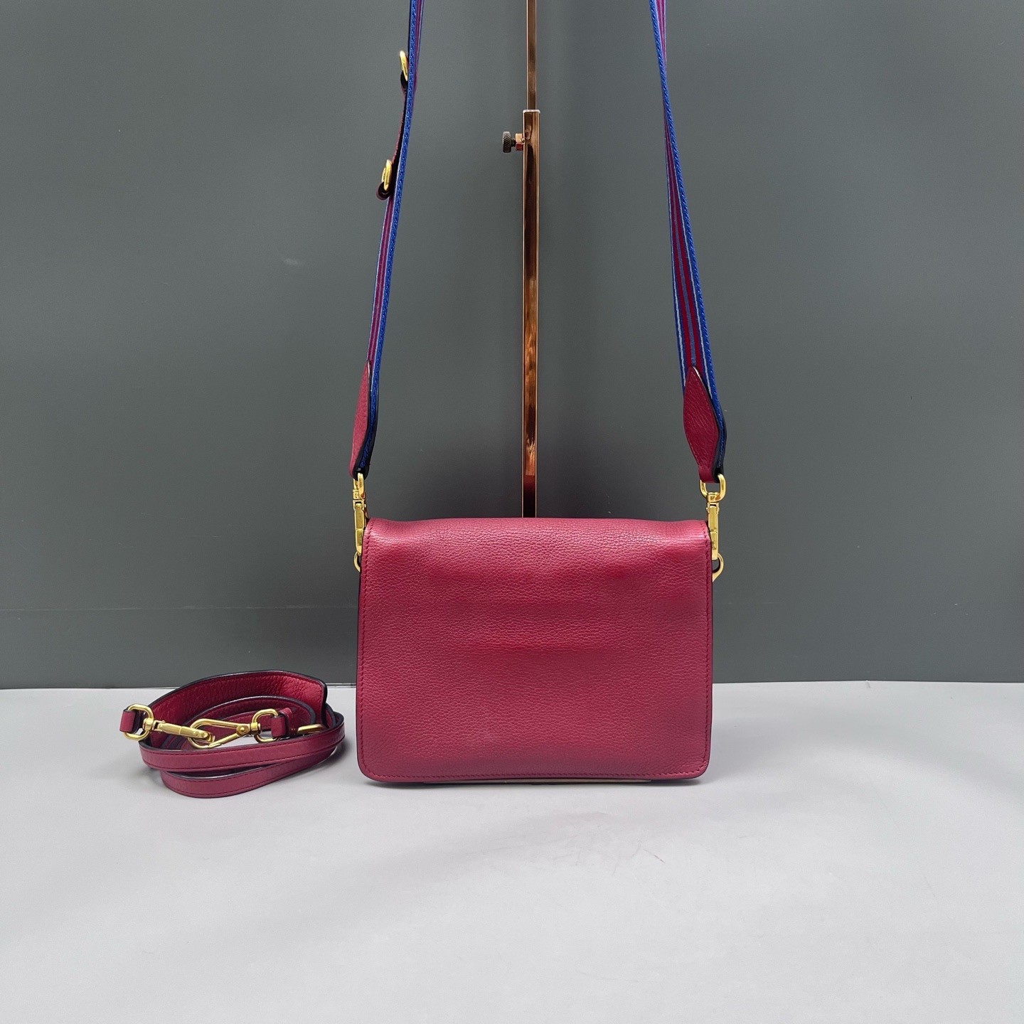 Prada Pre-Owned Authentic Crossbody Bag 20*14*8 Free Tracked Shipping