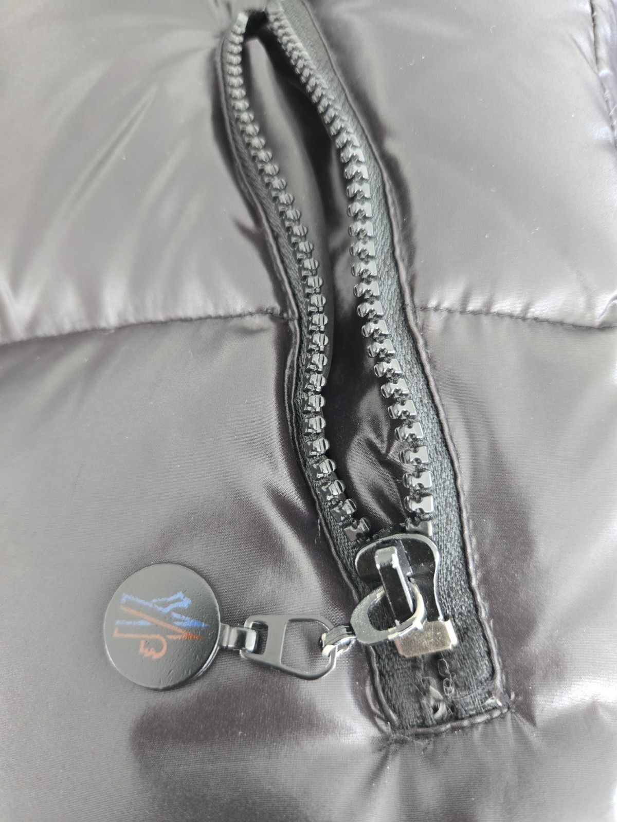 Women`s Moncler Nylon Puffer Jacket Authentic Size 3