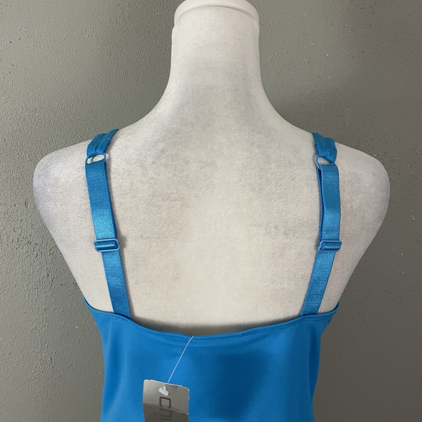 NEW Chicos Sleeveless Top Size 0 Small Microfiber Cool Cami Blue Tank Nylon Span