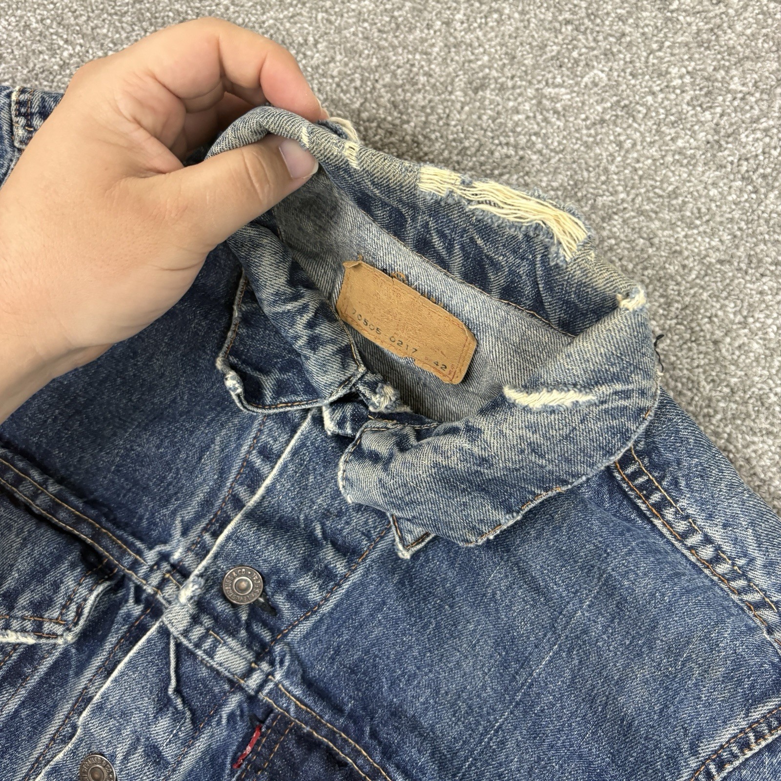 Levi’s 70505 Big E Type 3 Denim Trucker Jacket 42 (20.5×23.5) Vintage Distressed