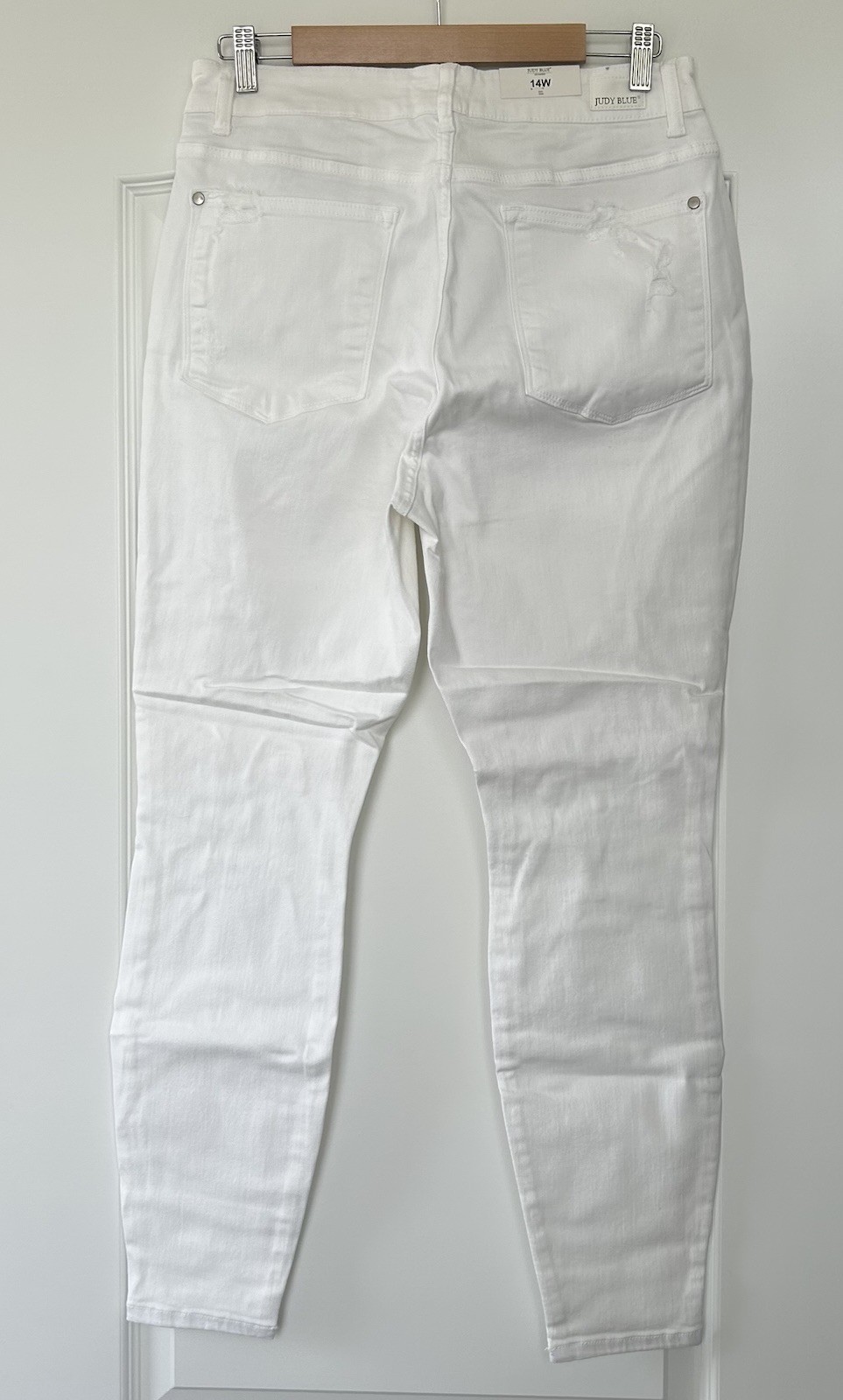 Judy Blue Jeans Womens Size 14W Mid Rise Skinny Fit White Distressed JB82280 NWT