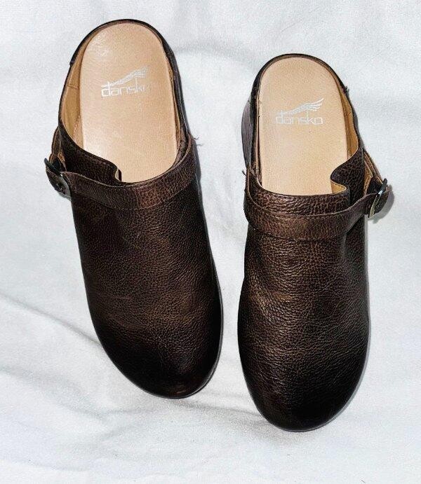 Dansko Clogs Mules…Brown…sz 39
