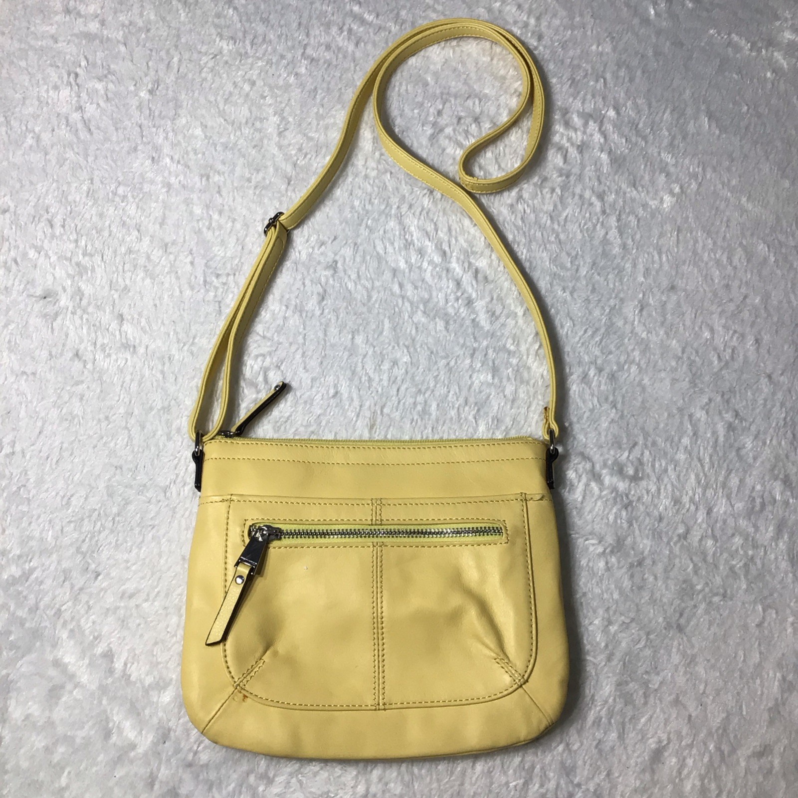 Woman’s Tignanello Crossbody Purse Bag Tote Mustard Yellow Beige Interior