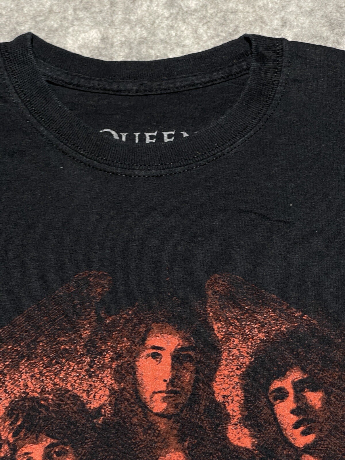 Queen British Band Official Merch Black Members Freddie Mercury Shirt medium