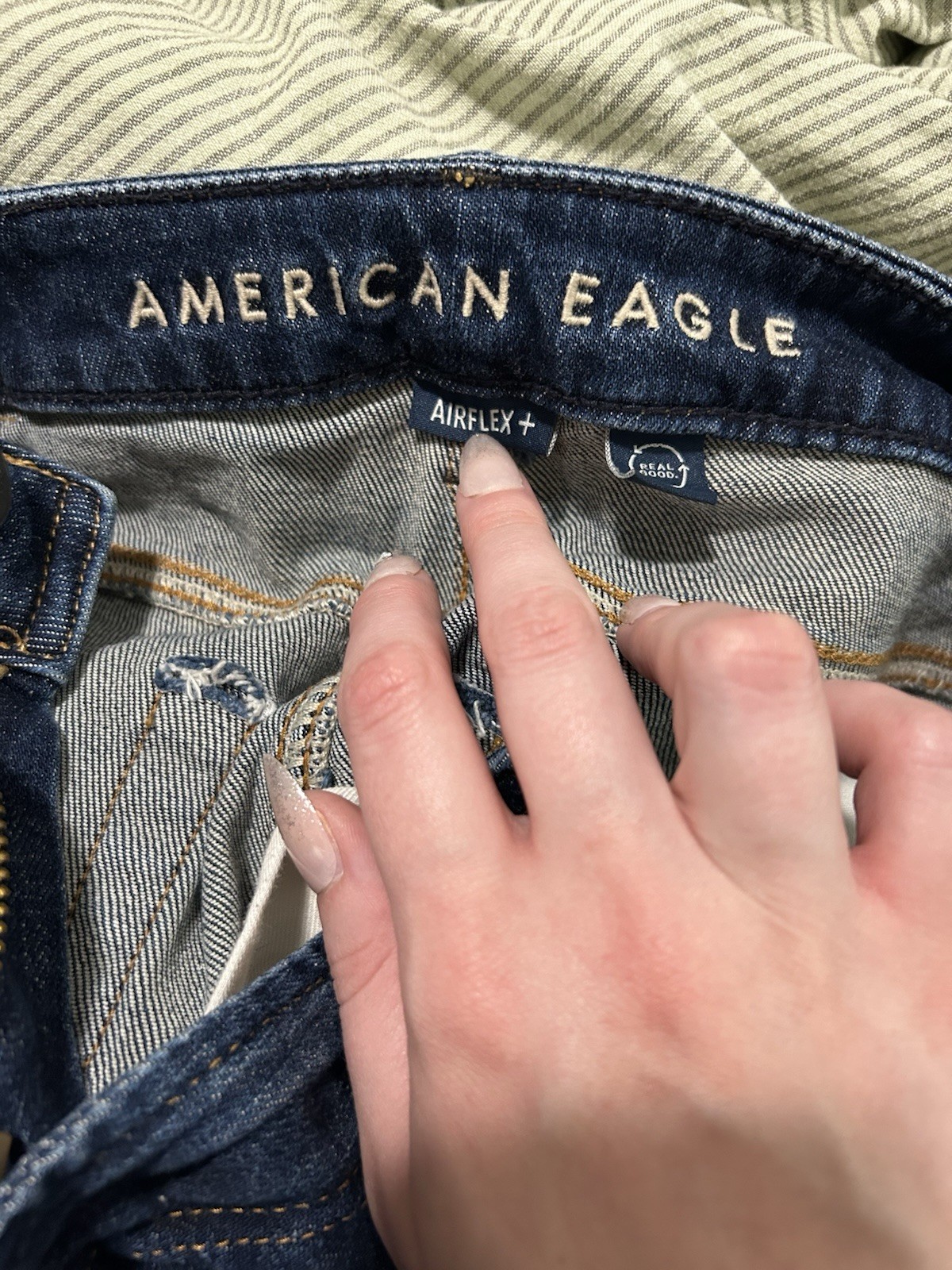 American Eagle Men’s Bootcut Dark Wash Stretch Denim Jeans Blue, Mid Rise
