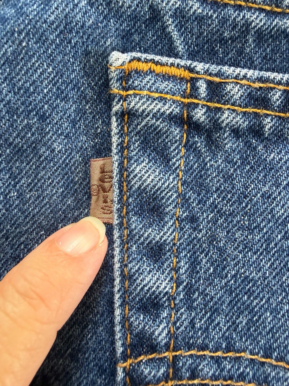 Vintage 90’s Levi’s 540 Men’s 42×30 Relaxed Fit Denim Jeans Brown Tab
