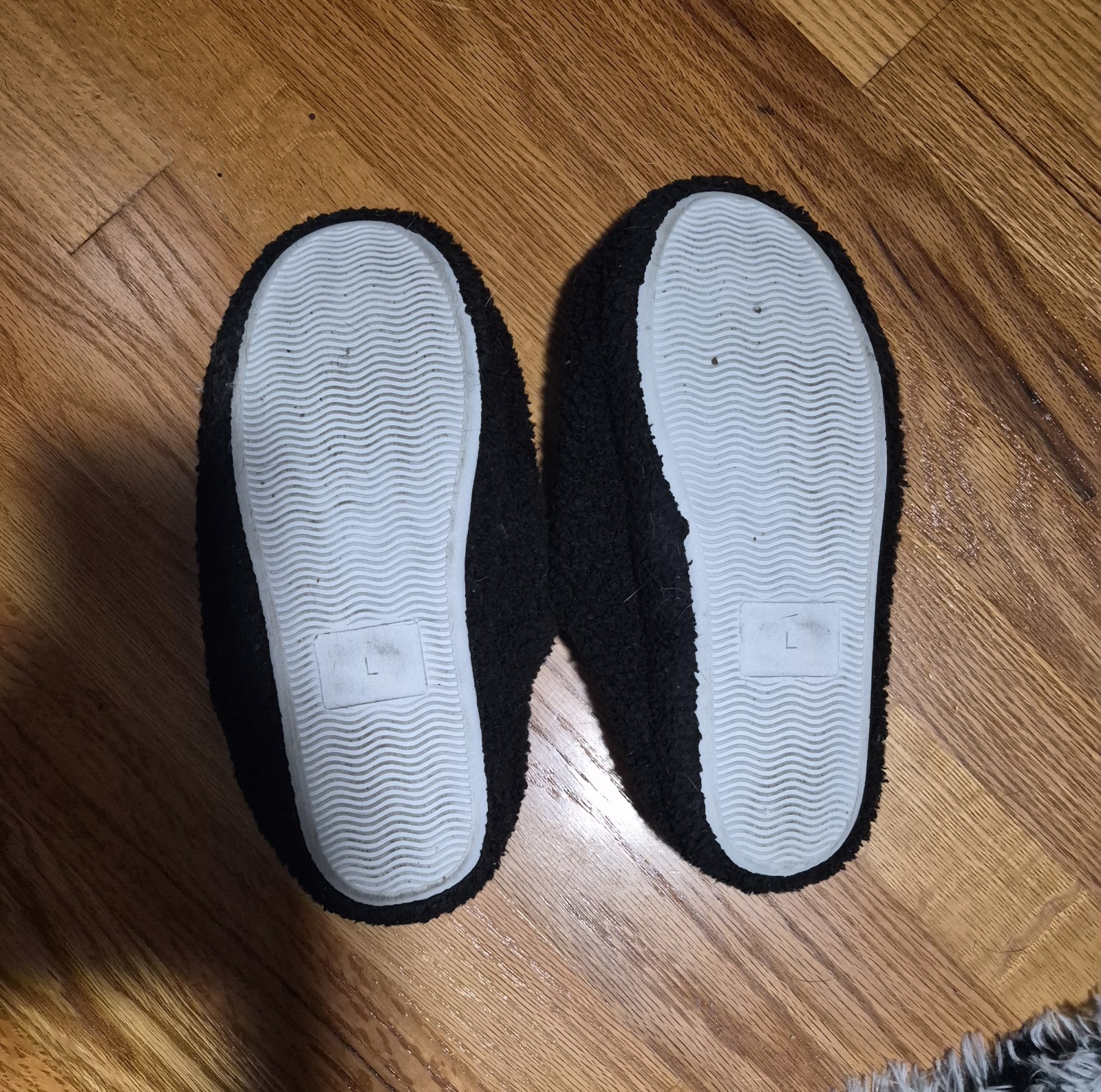 Yin Ans Yang House Slippers