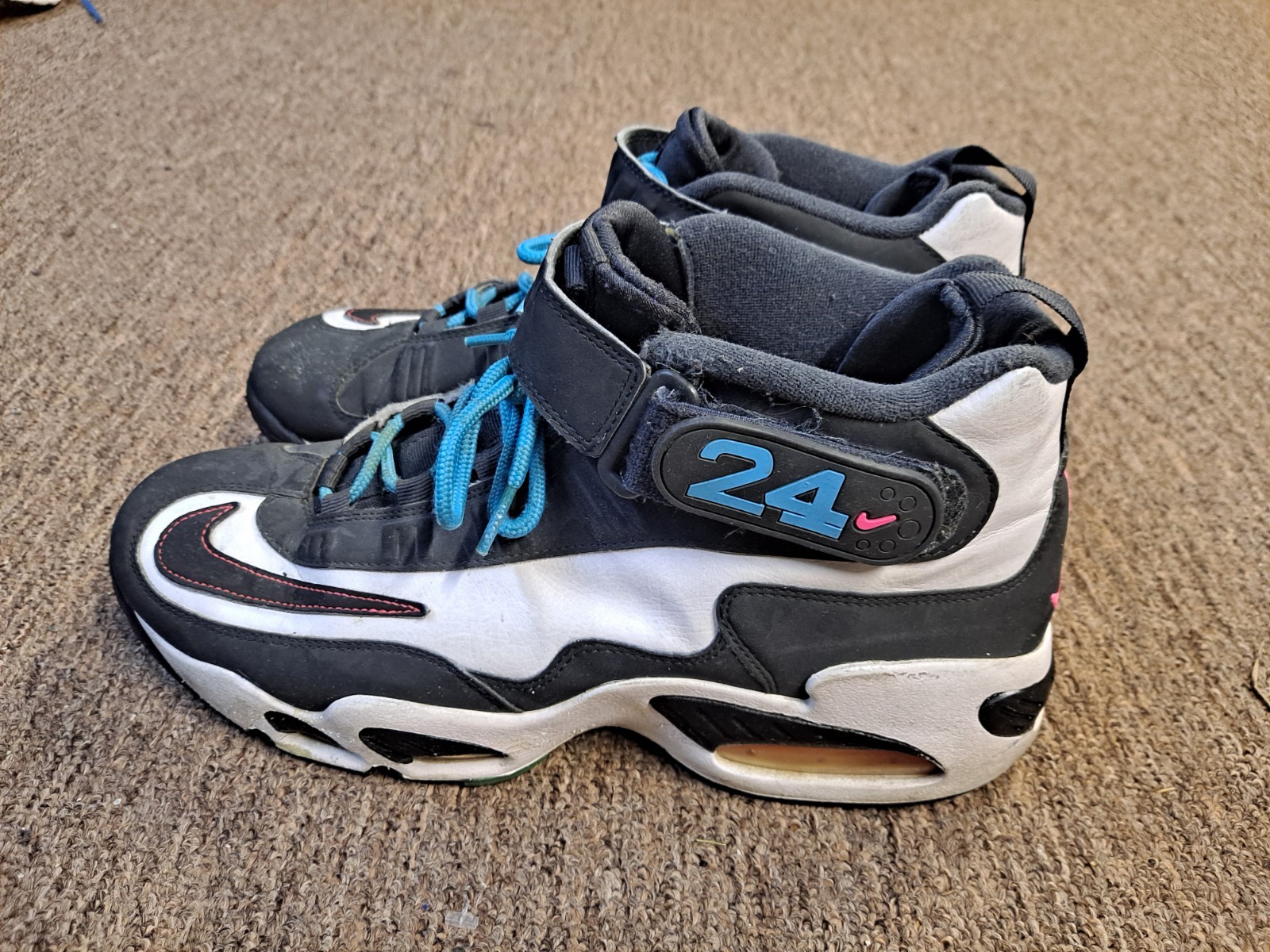 Nike Air Griffey Max 1 Home Run Derby, 354912-100, South Beach Men’s Size 11