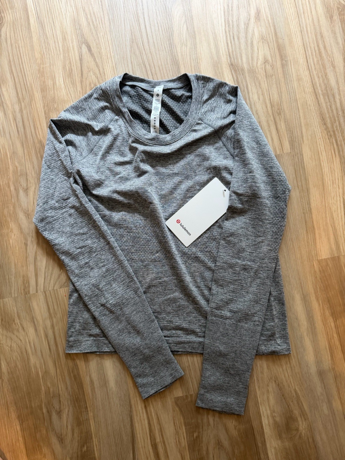 Lululemon Swiftly Tech 2.0 Long Sleeve Shirt, Size 6, Race Length NEW WITH TAGS