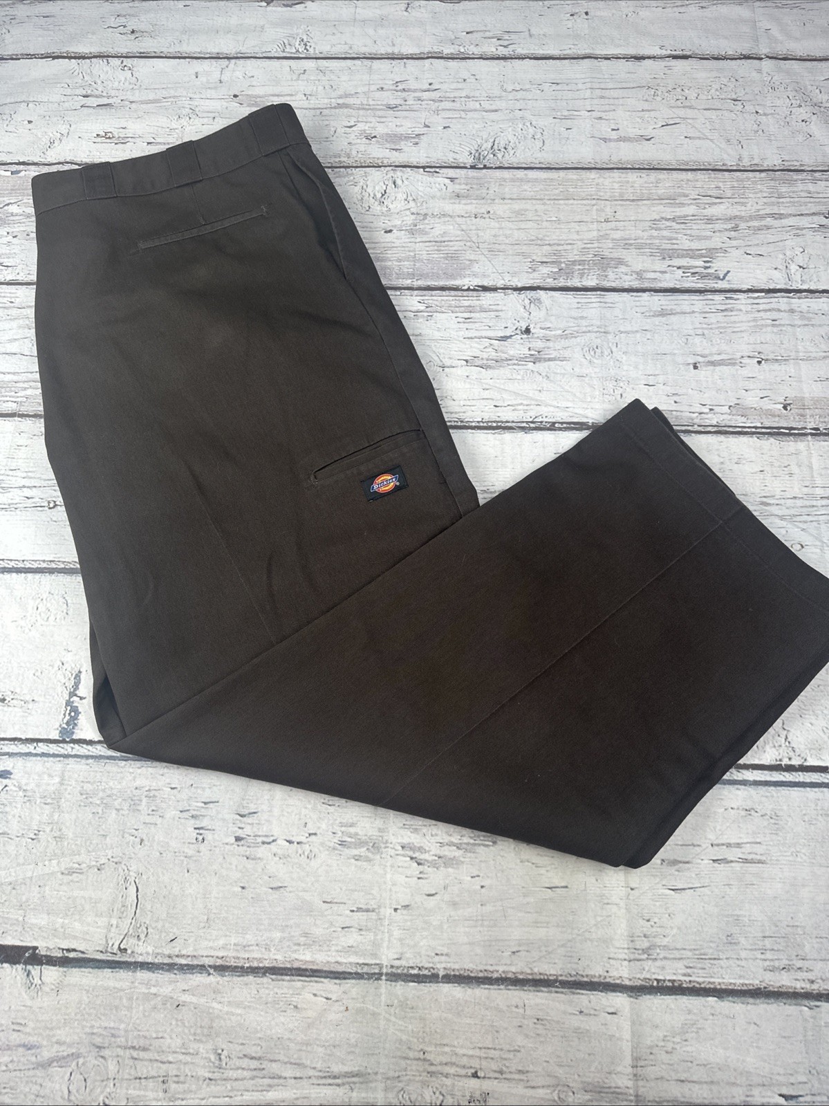 Dickies Men’s 85283 Loose Fit Double Knee Cell Phone Pocket Dark Brown 46×32
