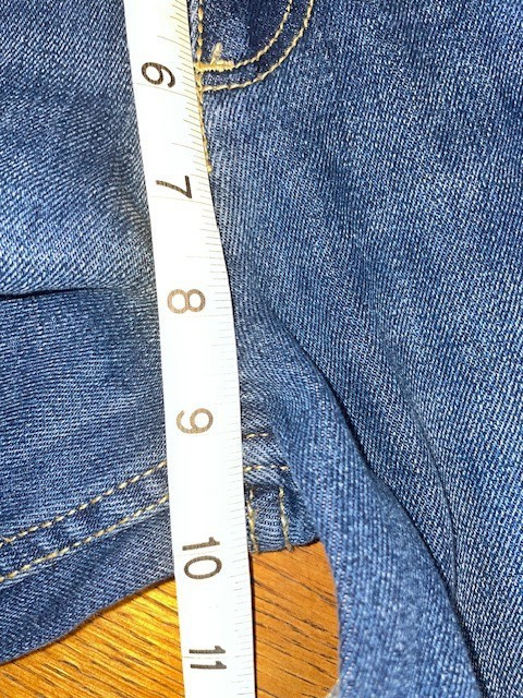 Levi’s Low Pro Straight Blue Denim Jeans – Women’s Size 12 Reg (W28 X L28) – New