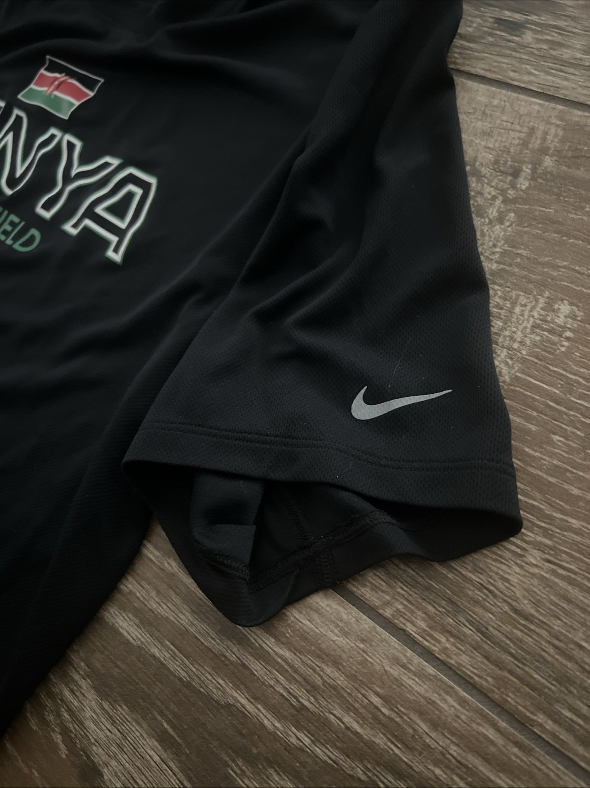 Nike Elite Team Issued Kenya Track & Field Black Shirt 480907-010 Men’s Size S