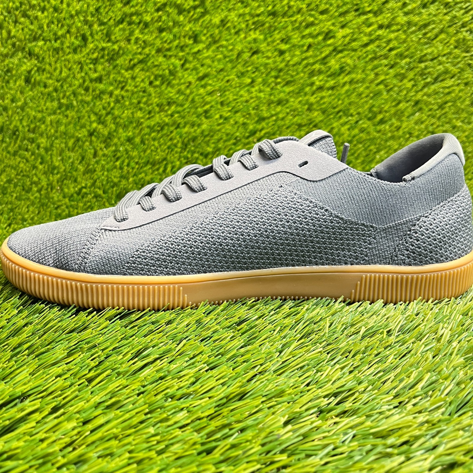 Flux Adapt Trainer Gray Gum Mens Size 10 Athletic Walking Knit Shoes Sneakers