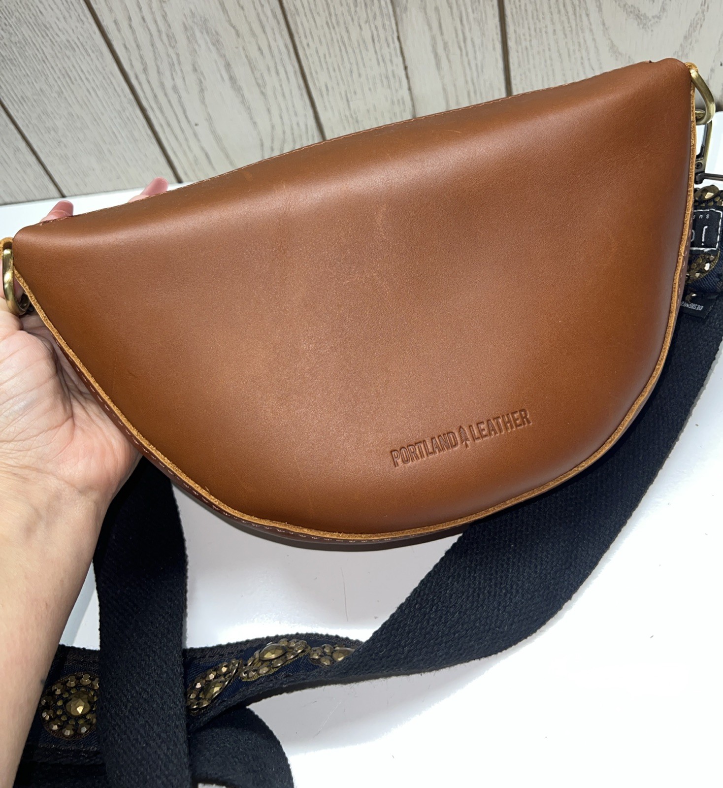 Portland Smooth Leather Brown Large Koala Sling Crossbody Bag Magnetic