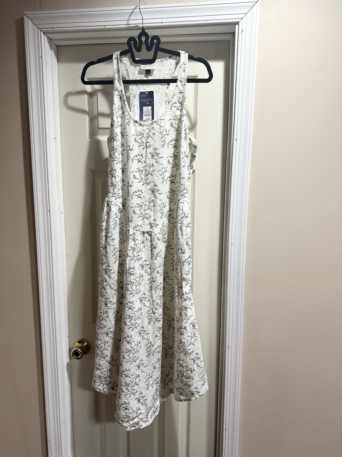 Universal Threads Racerback Dress With Pockets. Small. NWT.