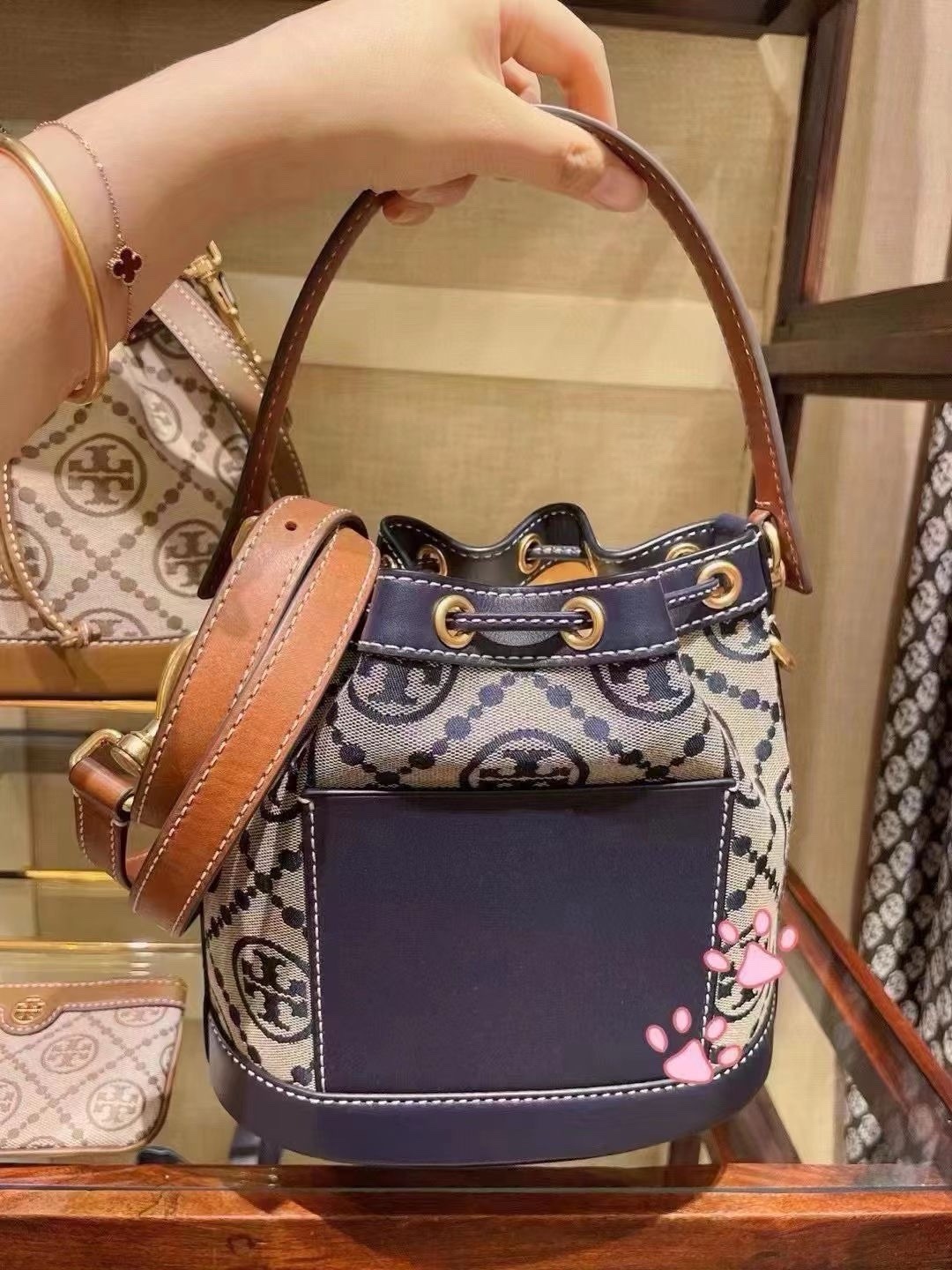 NWT Tory Burch T Monogram Jacquard Bucket Bag – Navy Blue Medium retail for $468