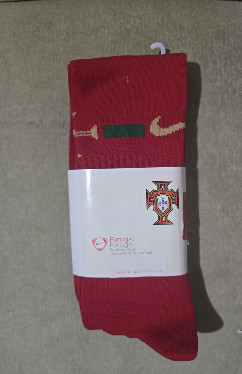 Nike Portugal Football Socks Knee-High Logo Print Red Adult Size 8.5-12.5 NWT