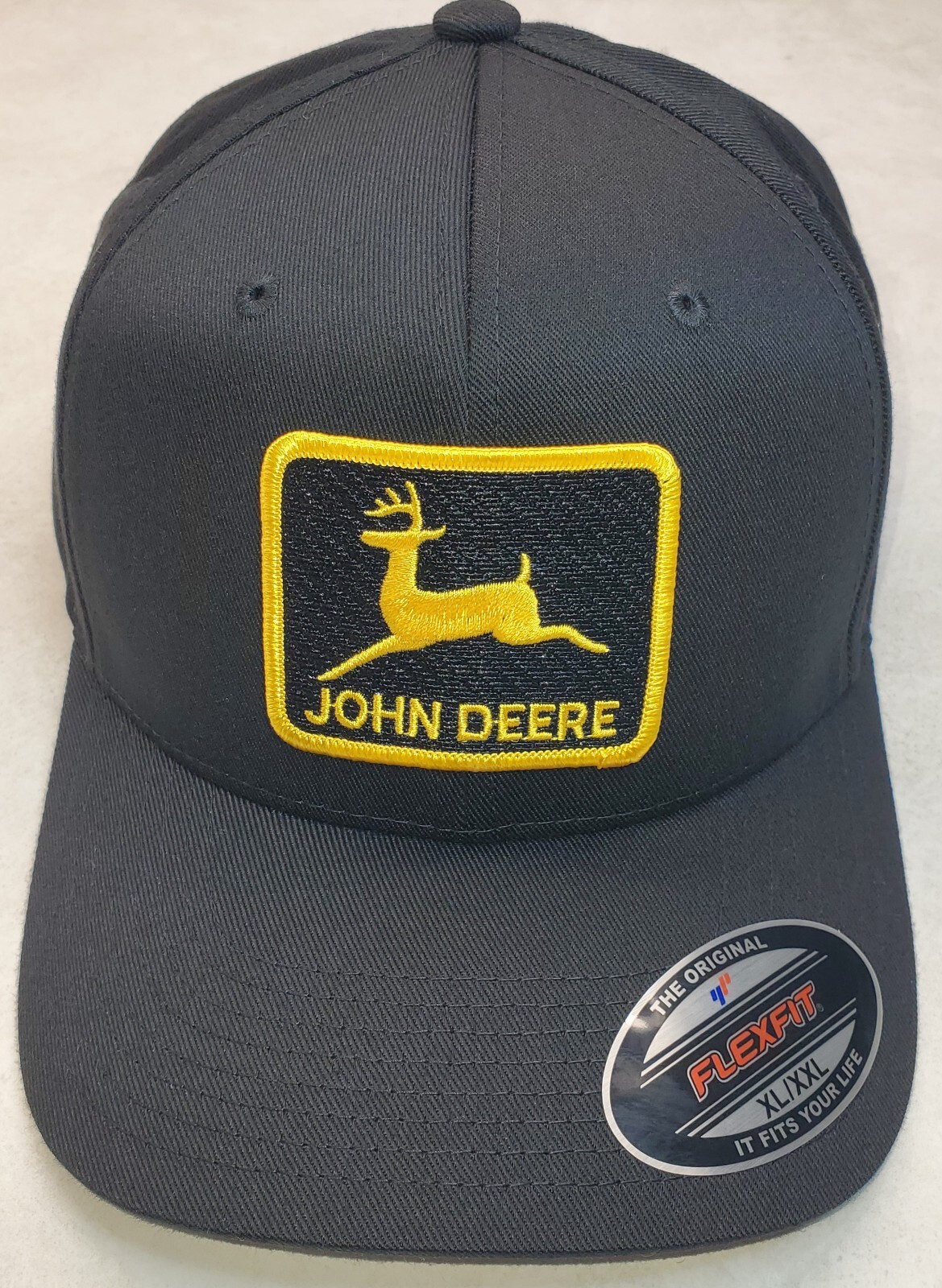 XXL / John Deere Patch Flexfit 6277 Combed Cotton Black XL/XXL 7 1/2″ – 8″