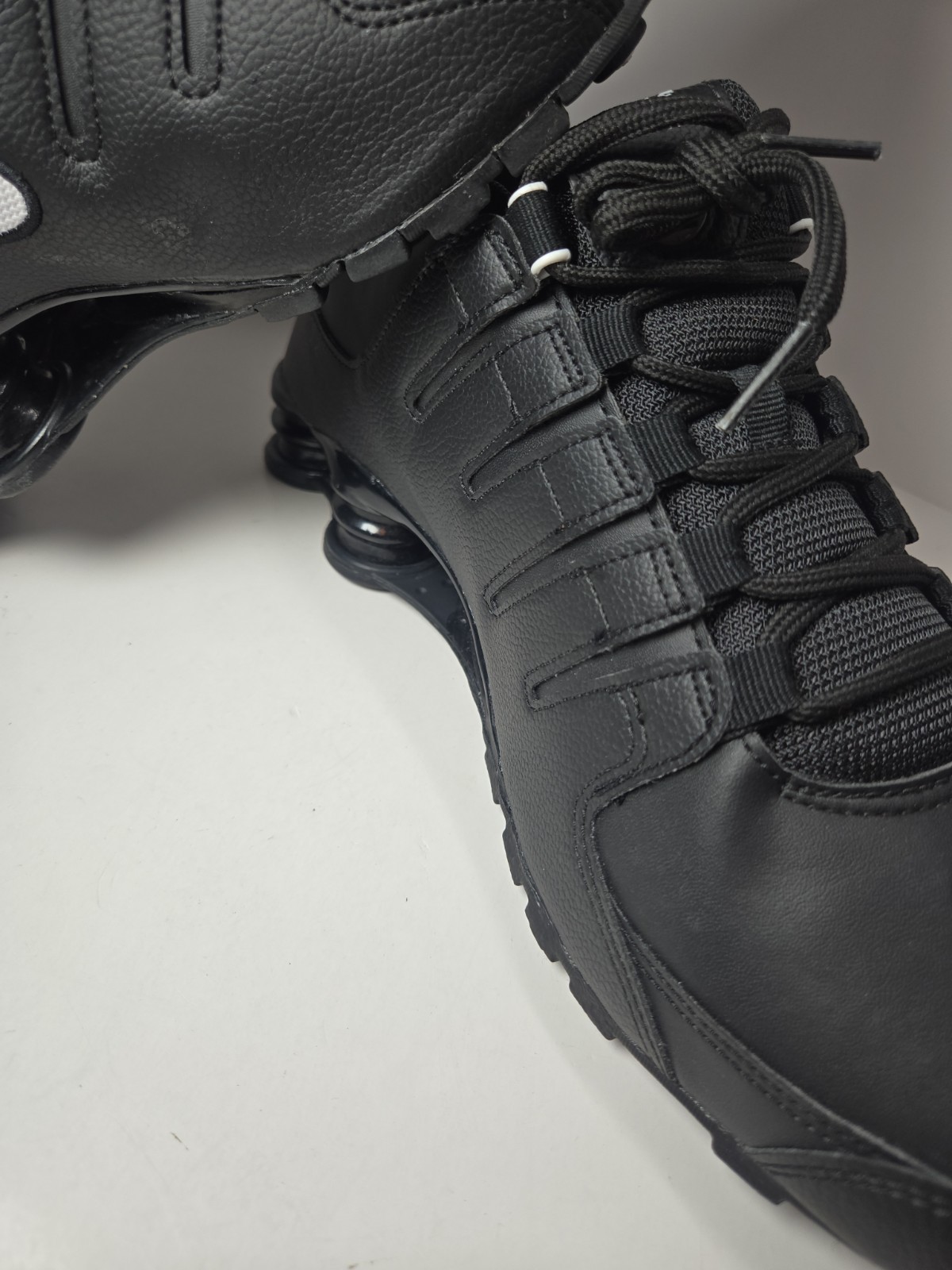 Nike Shox NZ EU Black – White 501524-091 Men’s Size 13 UK 12 EUR 47.5 Worn Once