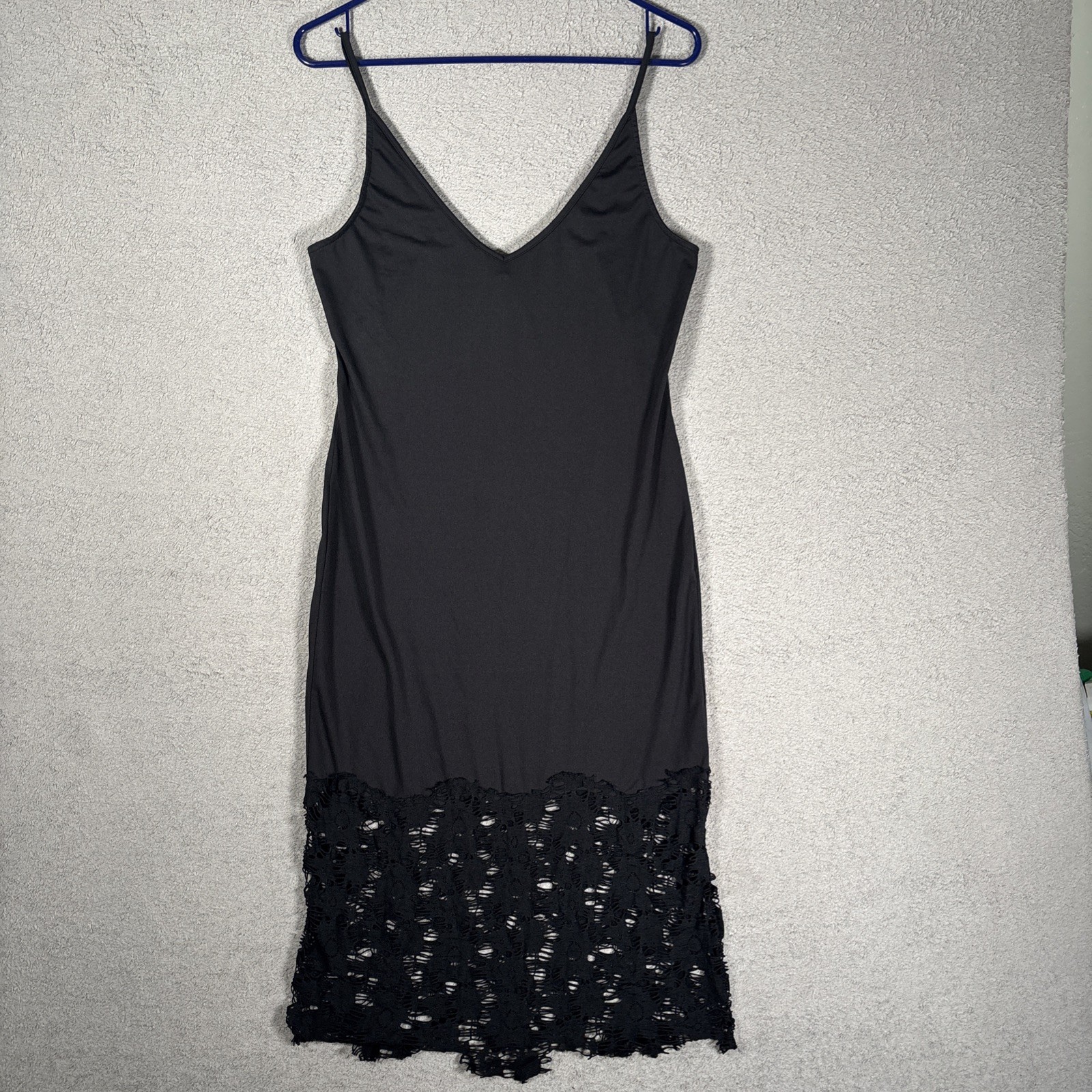 Intimately Free People Dress Women’s Size M Black Floral Lace Hem Detail Slinky