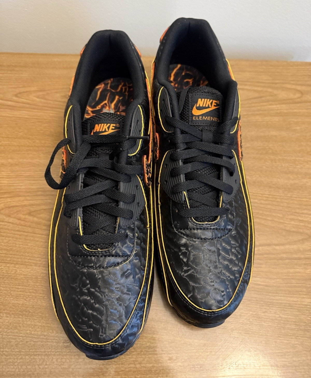 Nike Air Max 90 Volcano Low Top Lace-Up Leather Sneakers Black/Orange