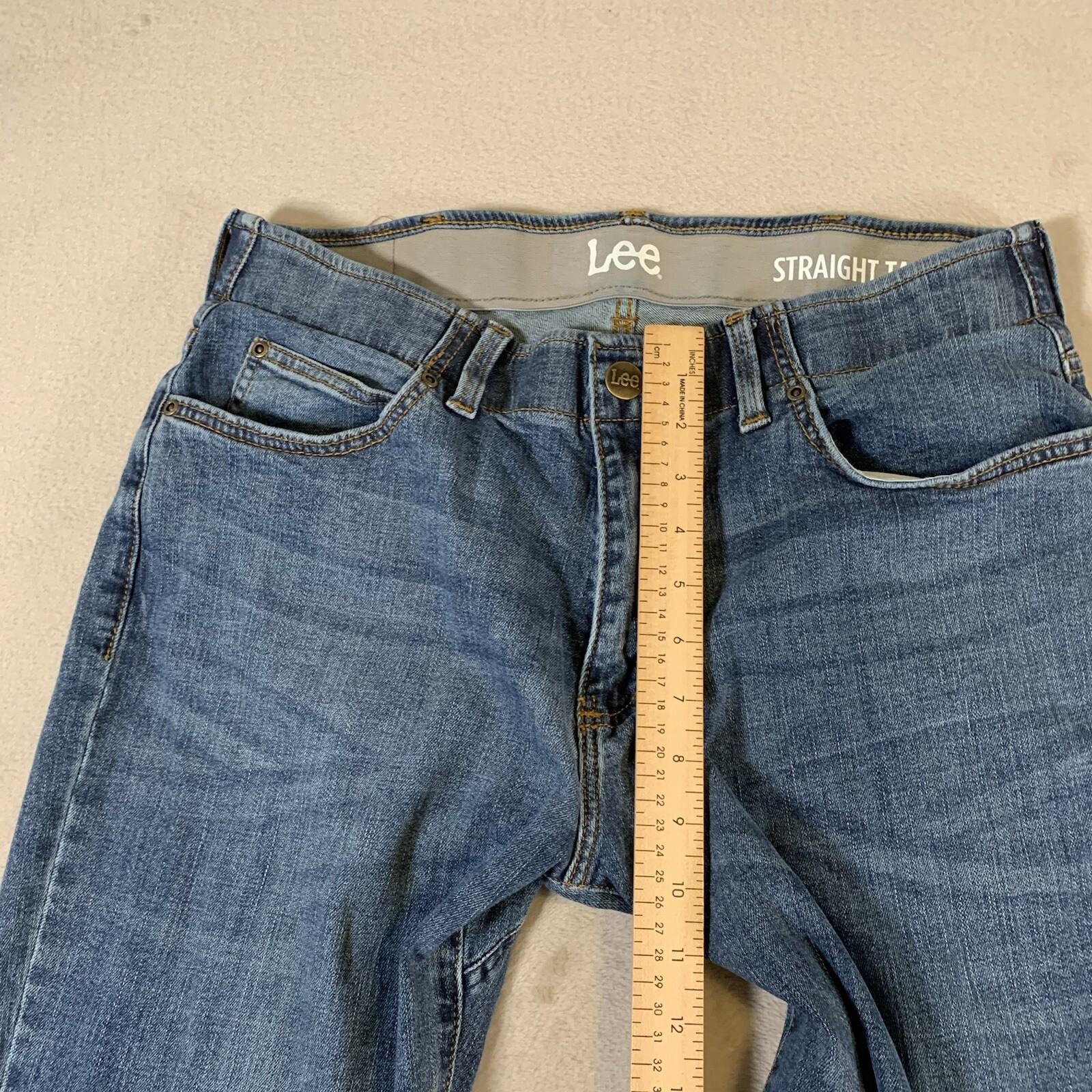 Lee Jeans Mens 34×34(32×32) Blue Straight Taper Medium Wash Whiskers Stretch