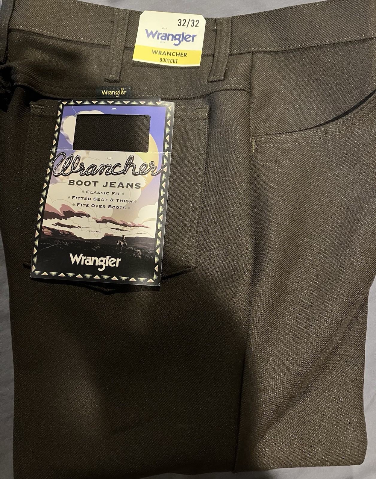 32×32 Wrangler Wrancher Boot Cut Brown