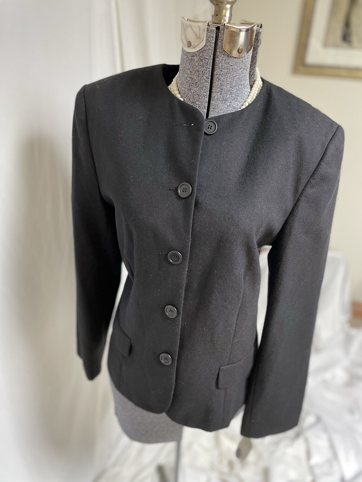 NEW Orvis Blazer Size 12 Black Wool True To Size Jacket Interior Pocket Lined