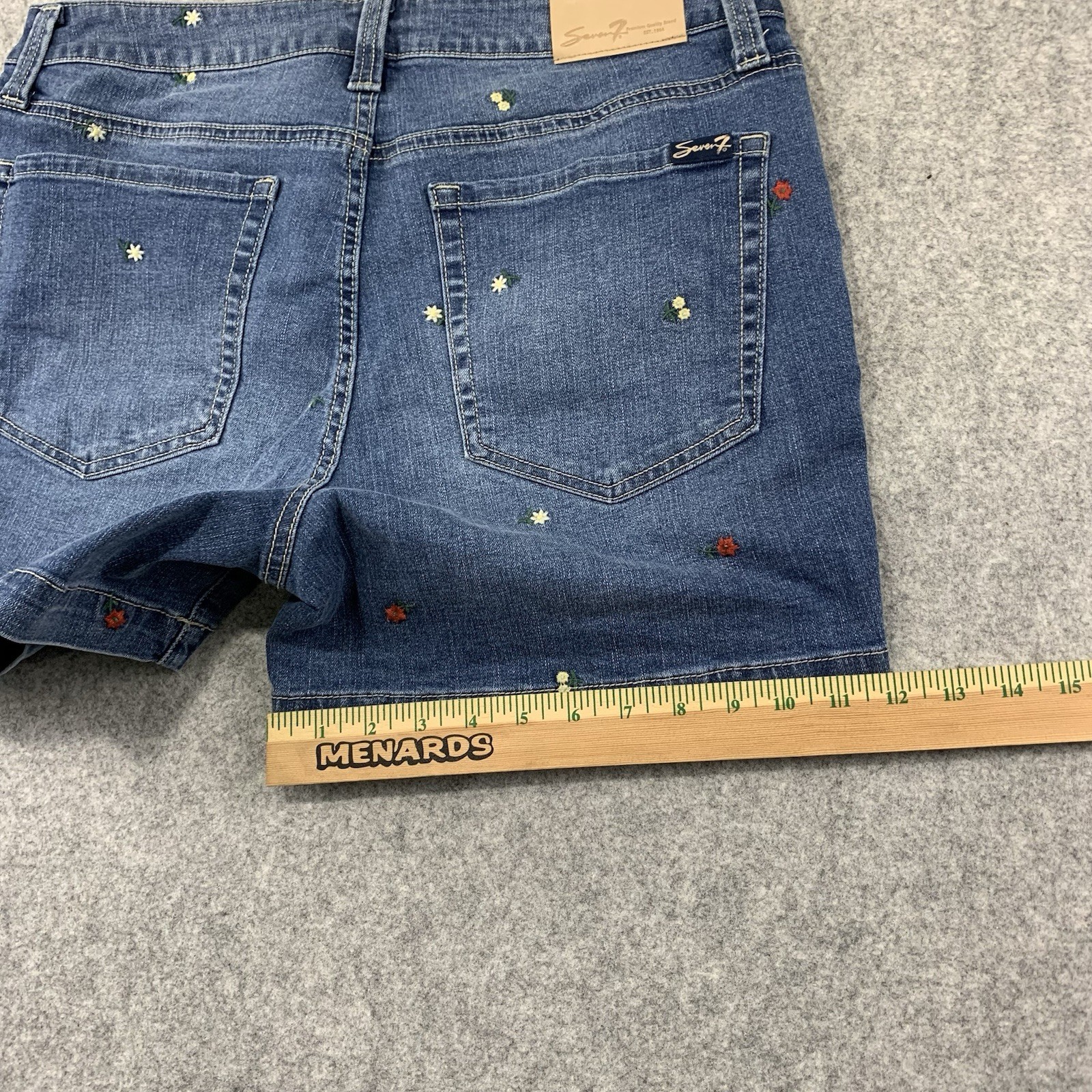 Seven7 Womens High-Rise Embroidered Floral Weekend Short Denim Size 12