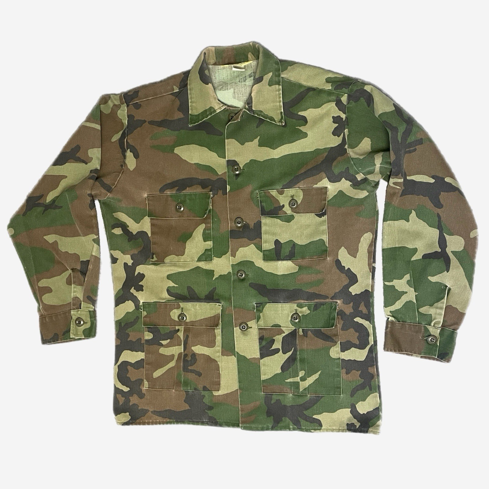Vintage 90s Buck Apparel Camo button down jacket distressed unisex streetwear L