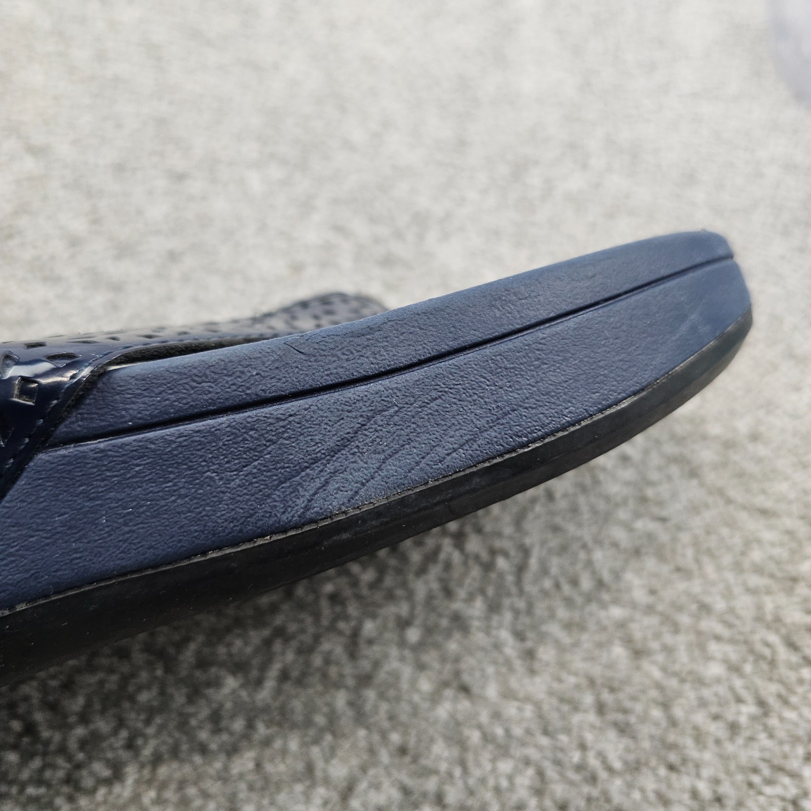 Vionic Zuma Sandals Blue Leather Wedge Women’s Size 9 WIDE Orthopedic Flip-Flops
