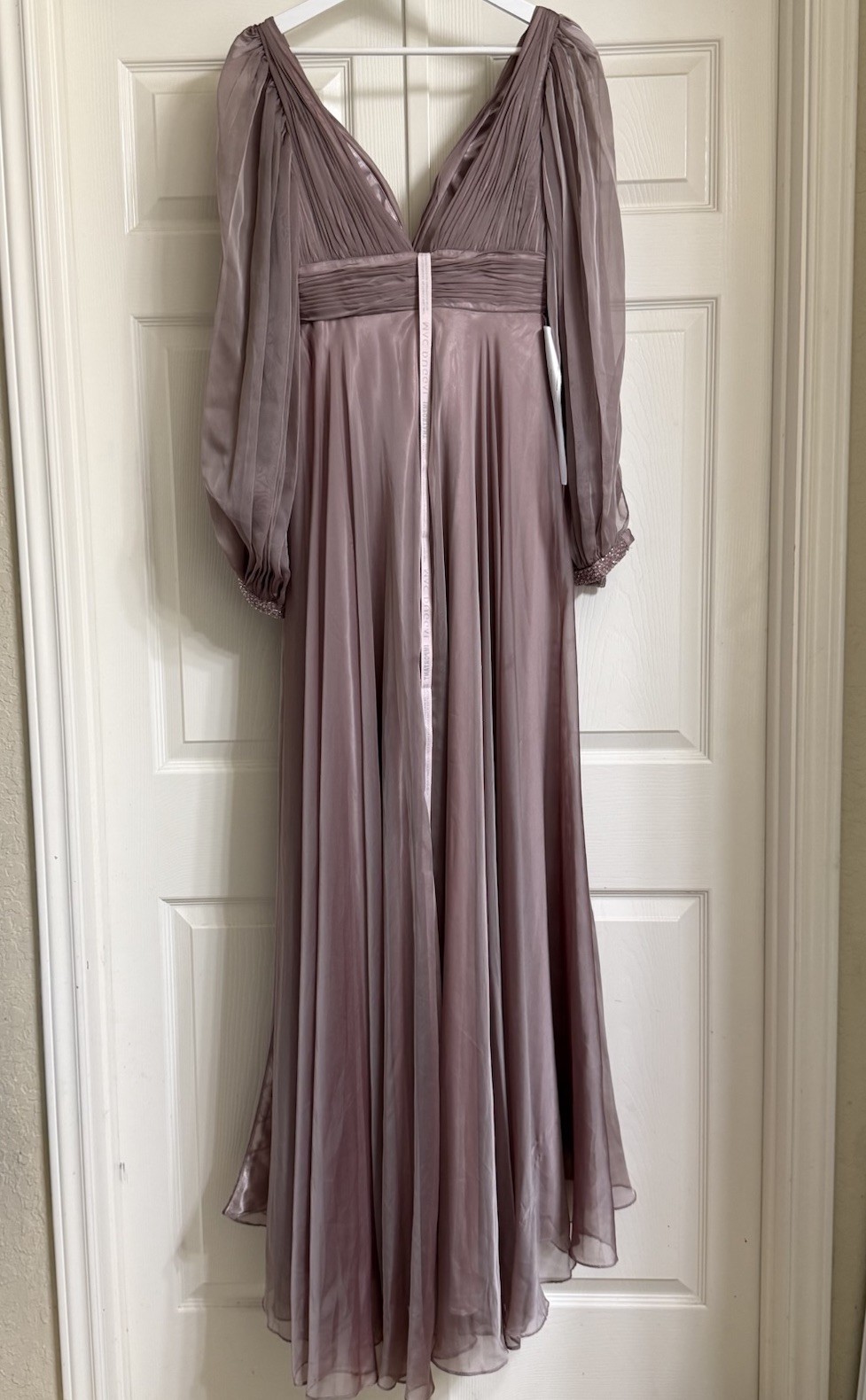 NWT Mac Duggal 67414 Chiffon Split Sleeve Deep V-Neck A Line Gown 4 Mocha Mauve