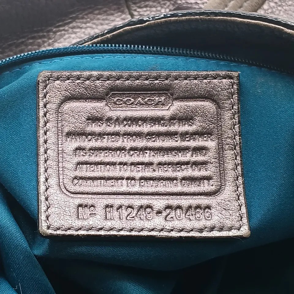 Authentic Coach Chelsea Tote / Purse / Bag Metallic Leather with Dustbag