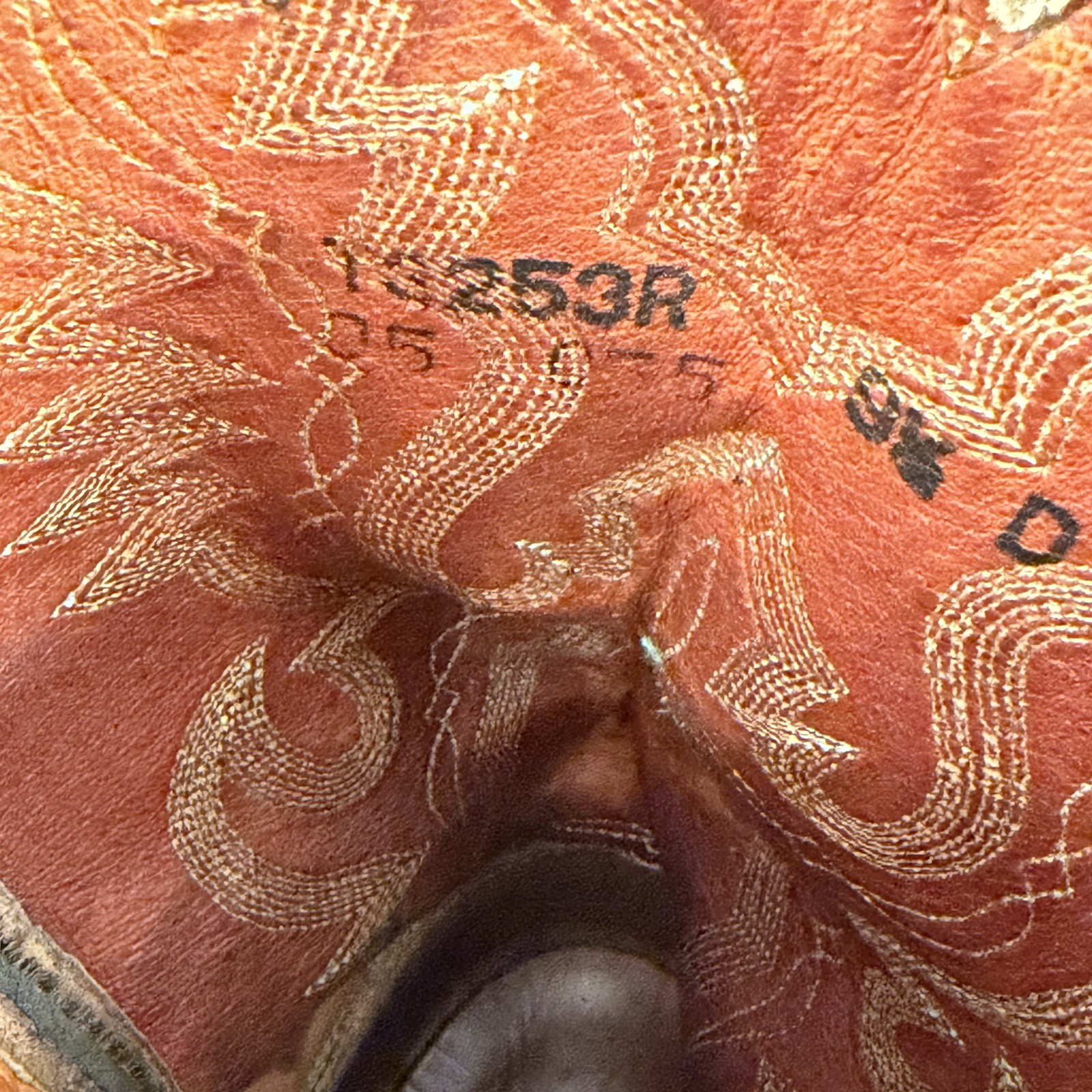 Lucchese 2000 Brown Bullhide Leather Round Toe T3253R Mens Cowboy Boots sz 9.5D