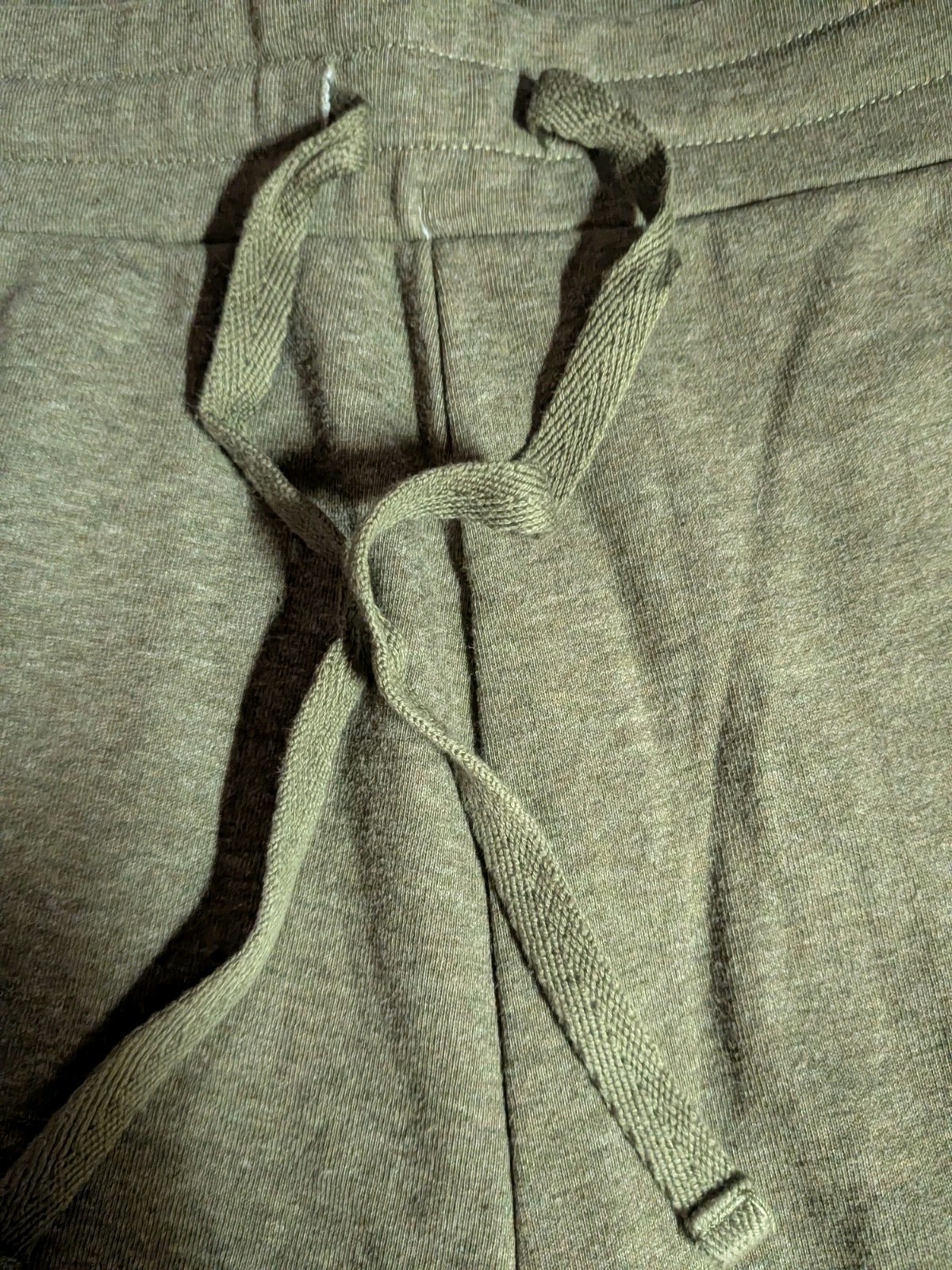 32 Degrees “Heat” Men’s Training Joggers Sz. Medium Olive Green Zipper Pockets