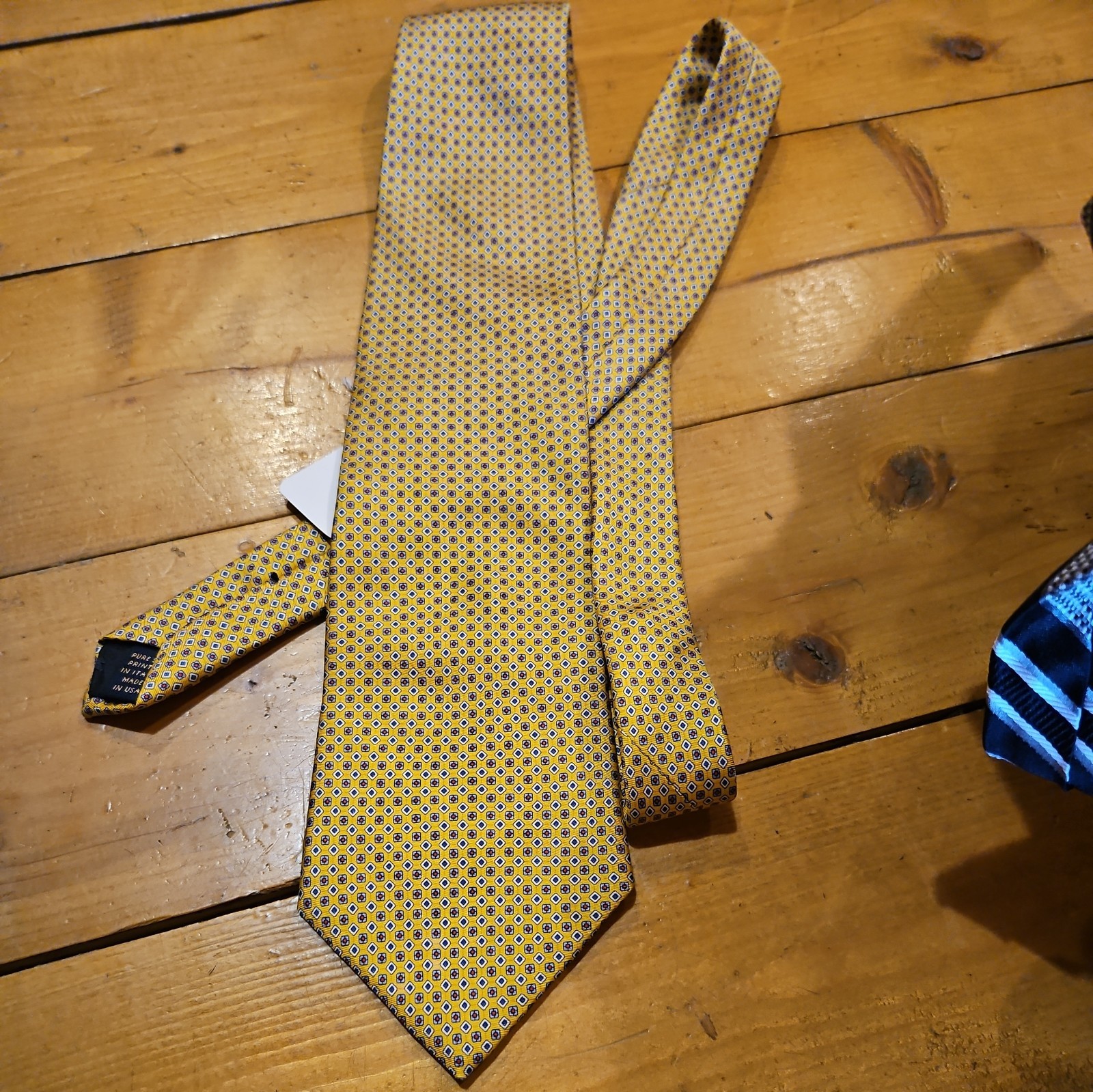 Brooks Brothers Marker Tie 100% Silk Yellow Blue diamond square pattern italy