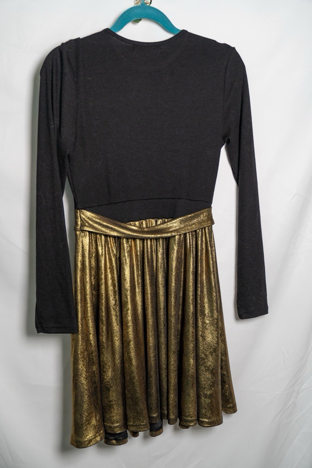 Cupshe Womens S Black Gold Solid Knit Stretch Fit & Flare Long Sleeve Short