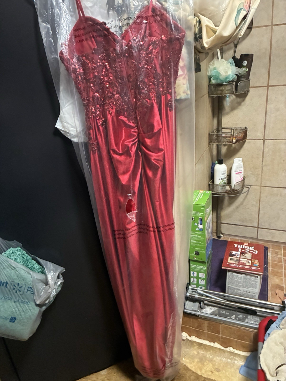Burgundy Sequin Long Gown Dress Sweetheart Spaghetti Straps Size 8 CDS530