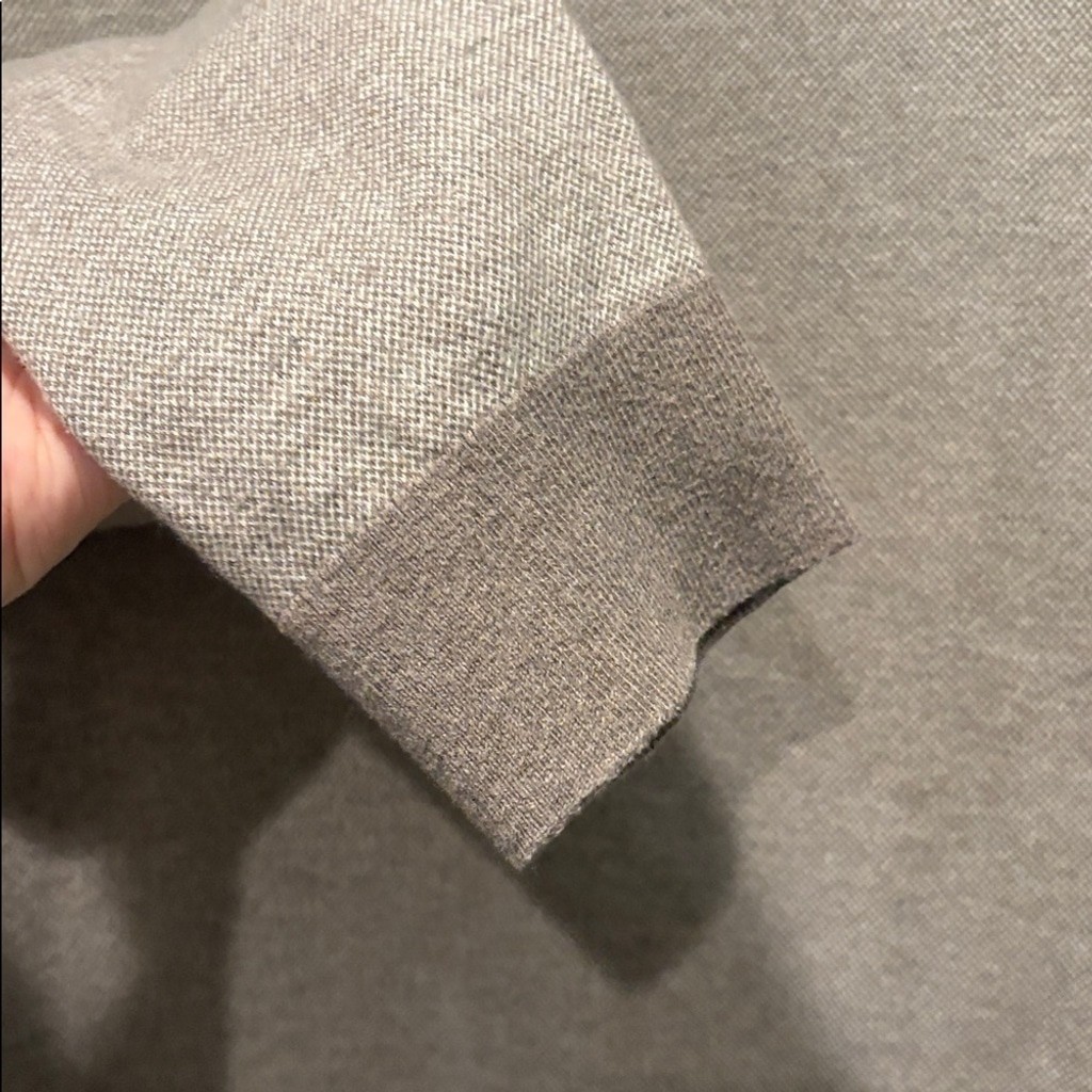 Banana Republic – Men’s Waffle long sleeve Cotton / Cashmere Sweater. Size Large