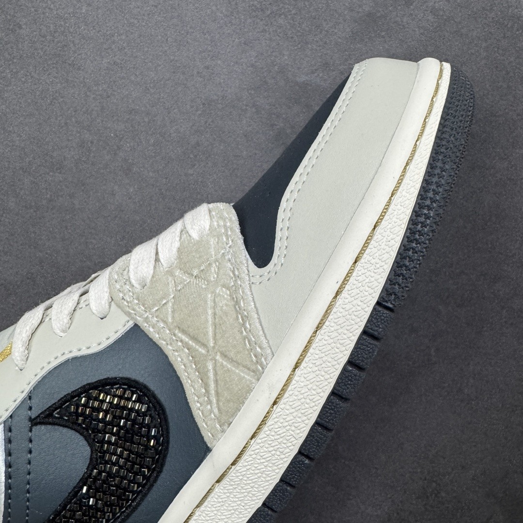 NK AJ 1 Low Se Beaded Swoosh DV1762-001