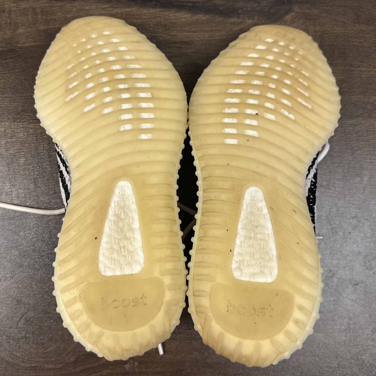 Adidas Yeezy Boost 350 V2 Low Zebra ( Size 9 ) V1
