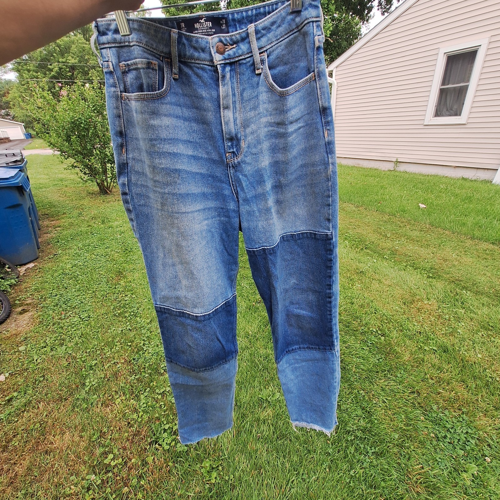 Hollister High Rise Mom Jean Patchwork Color Block Jeans Size 7R Raw Hem Blue