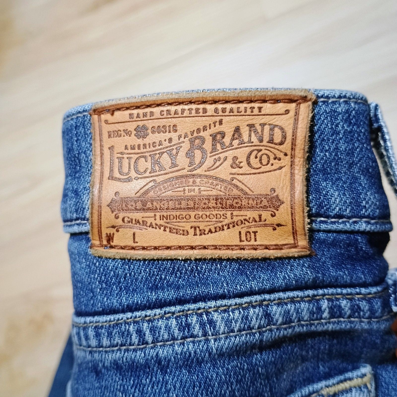 Lucky Brand Authentic Straight Crop Jeans Size 8/29 Candiani Denim Medium Wash
