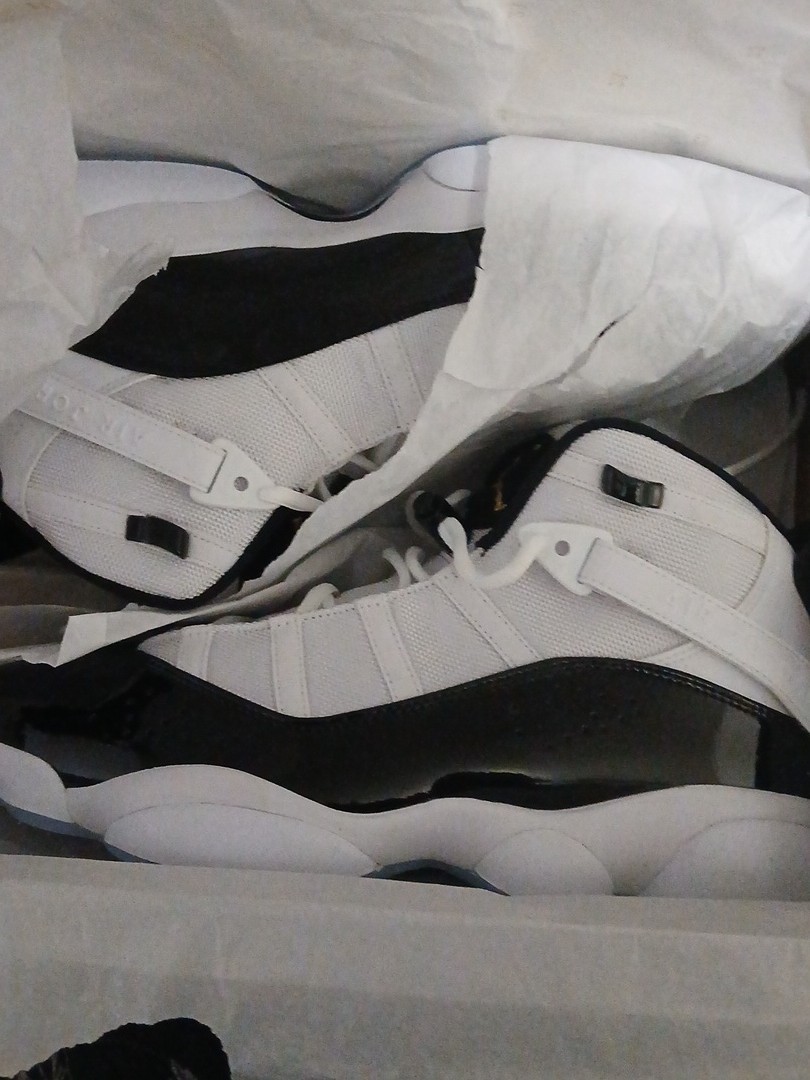 Size 11.5 – Air Jordan 6 Rings Defining Moments