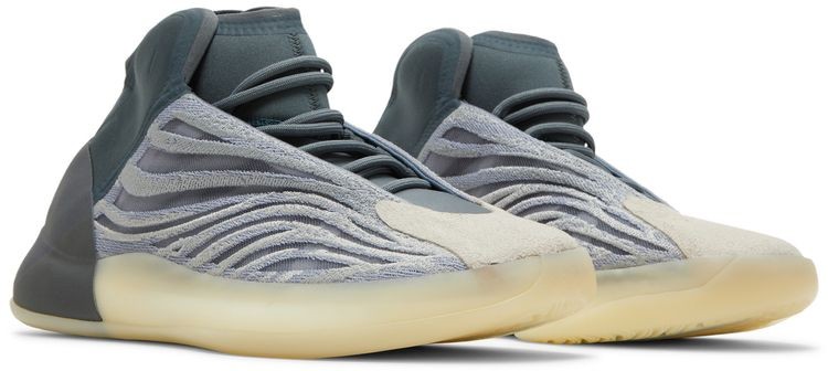 adidas Yeezy Quantum ‘Mono Carbon’ GX6594 Ship Now
