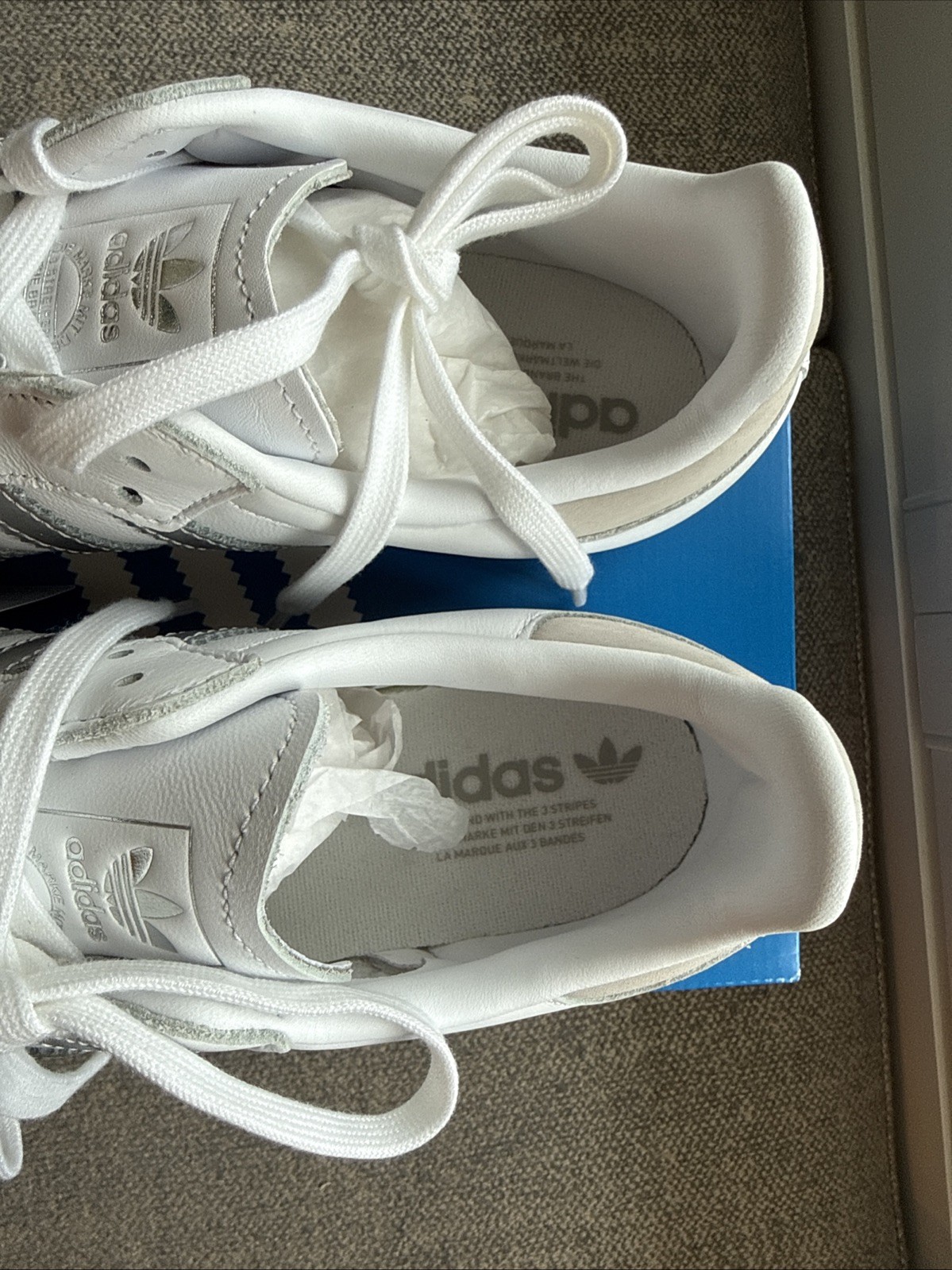 Size 7.5 Women’s Adidas Samba OG White Silver Metallic Grey JI2725 Sneakers